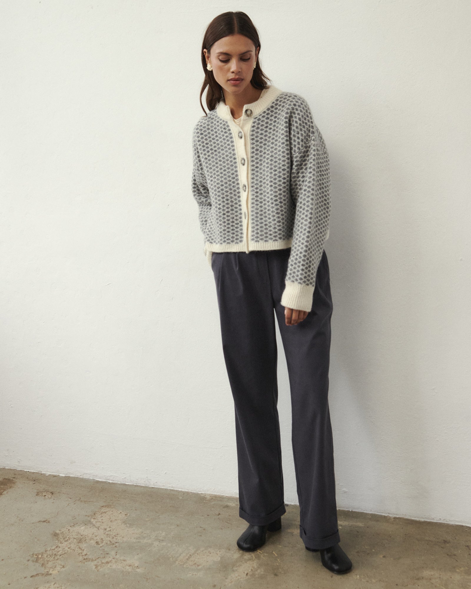 TASTE WOOLEN CARDIGAN GREY