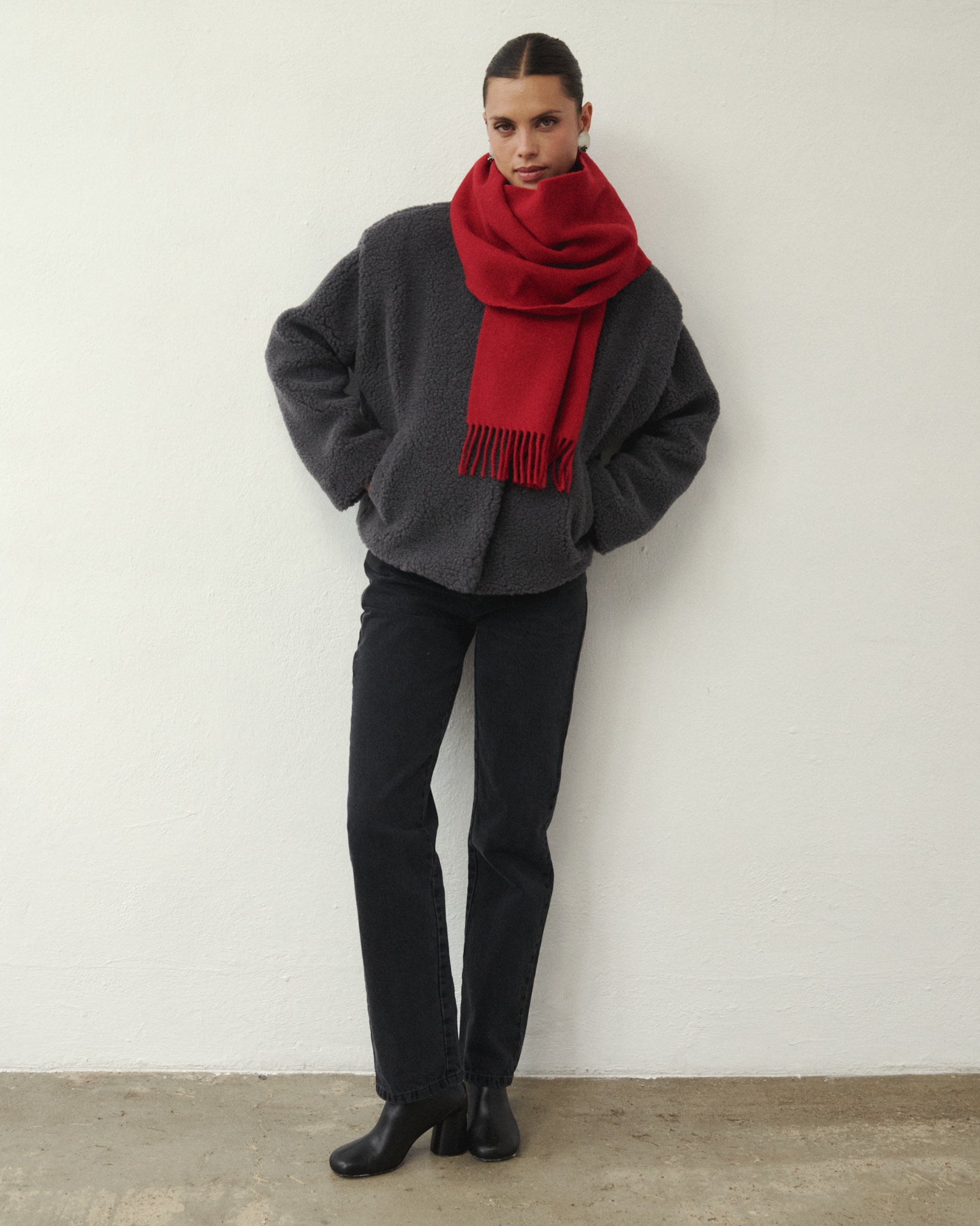ALL OVER WOOLEN SCARF RED