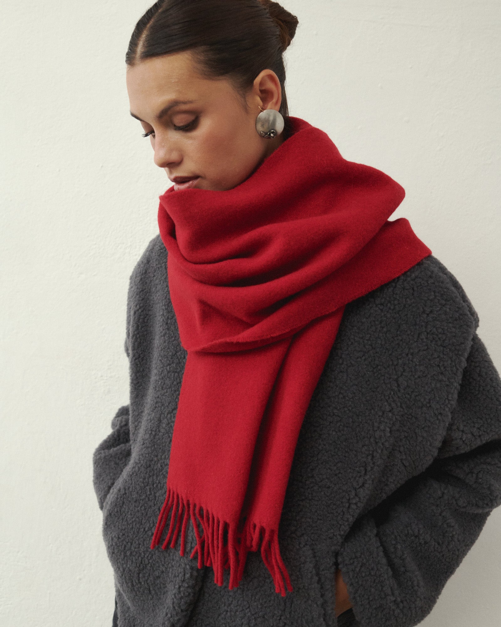 ALL OVER WOOLEN SCARF RED