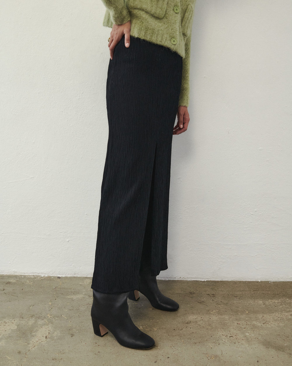 YUMI MAXI SKIRT BLACK