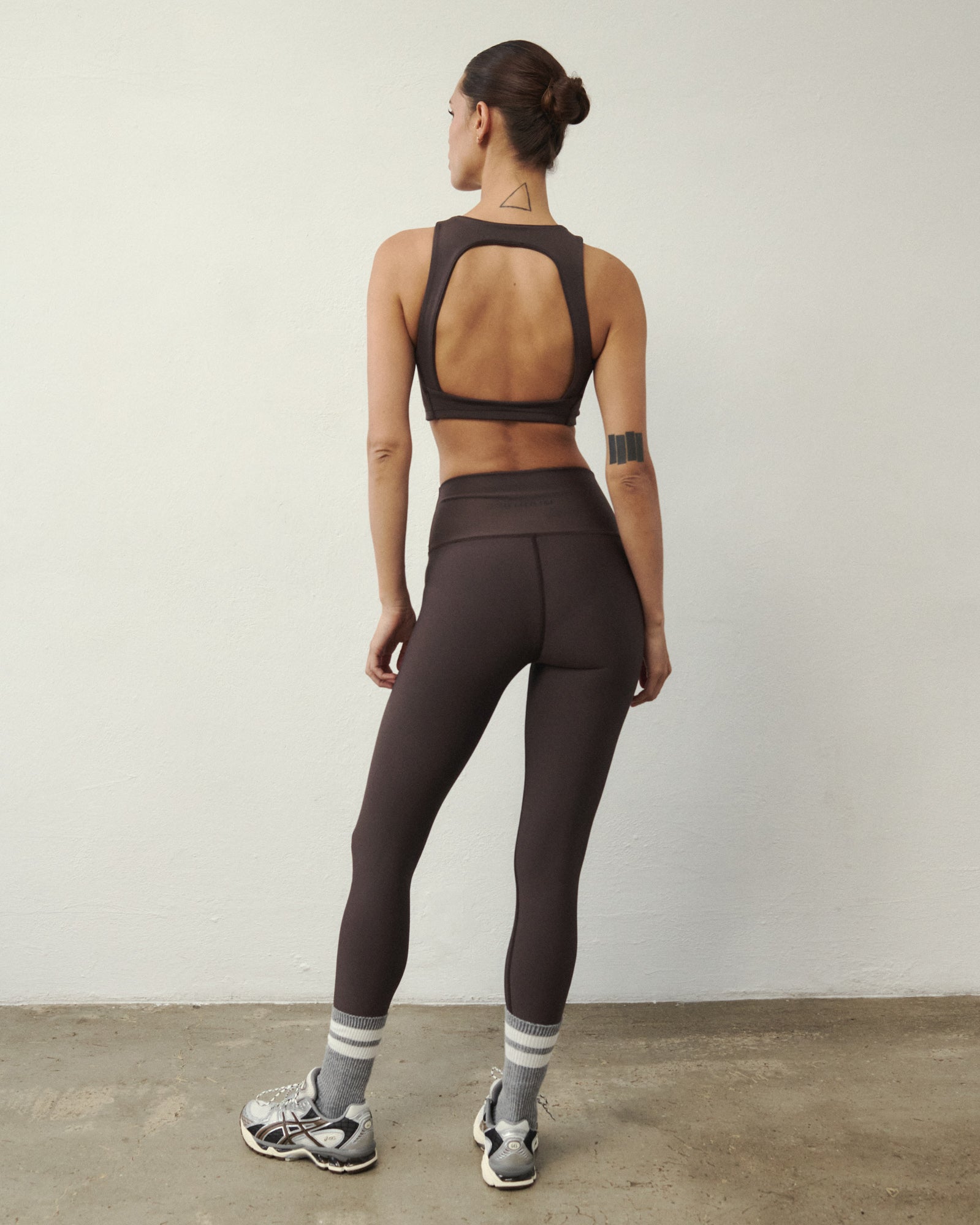 ANDY GYM TOP BROWN