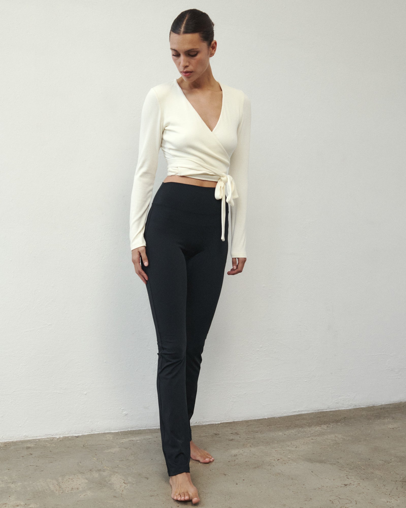 LIV FLARE LEGGINGS BLACK