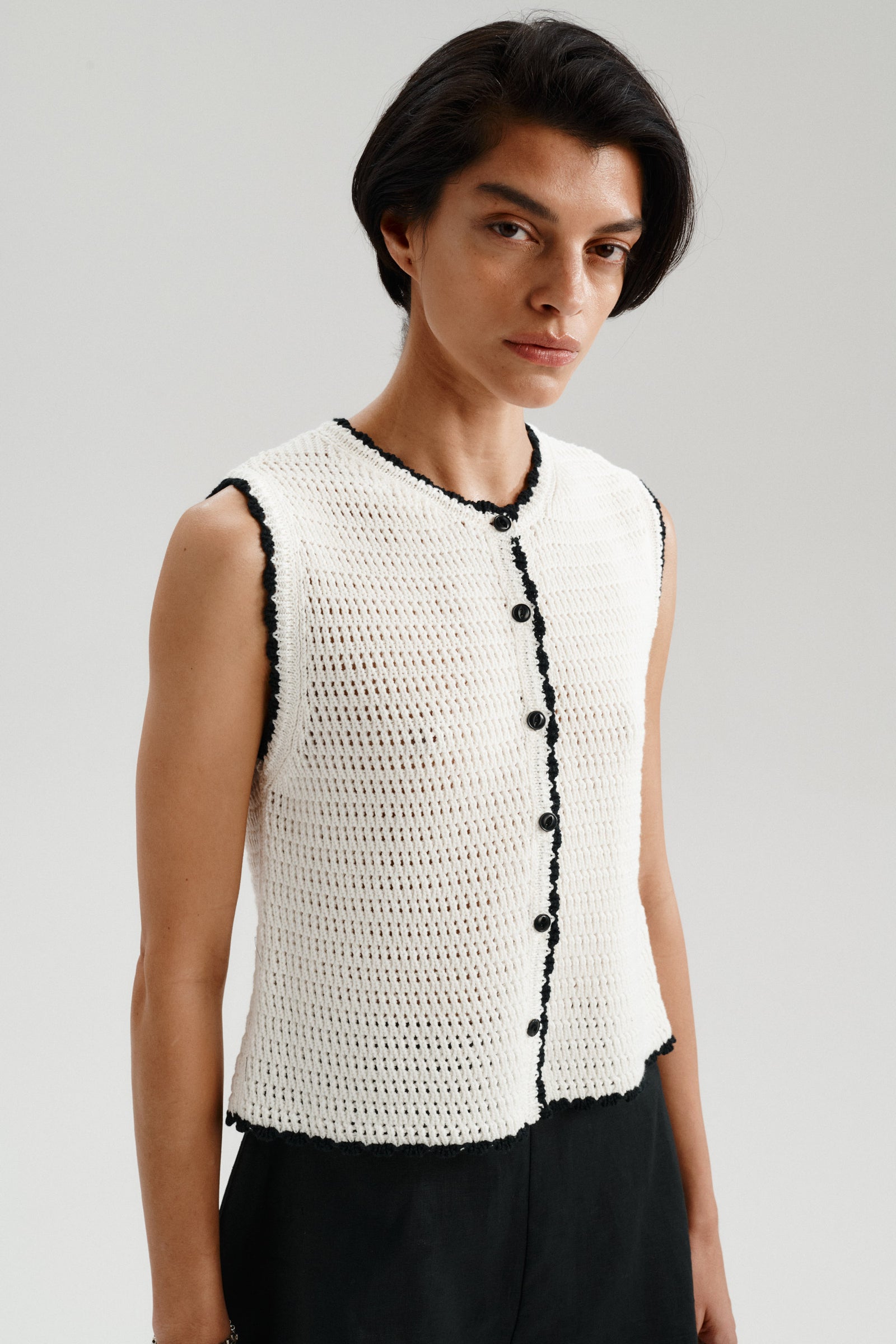CAMEO KNITTED TOP ECRU