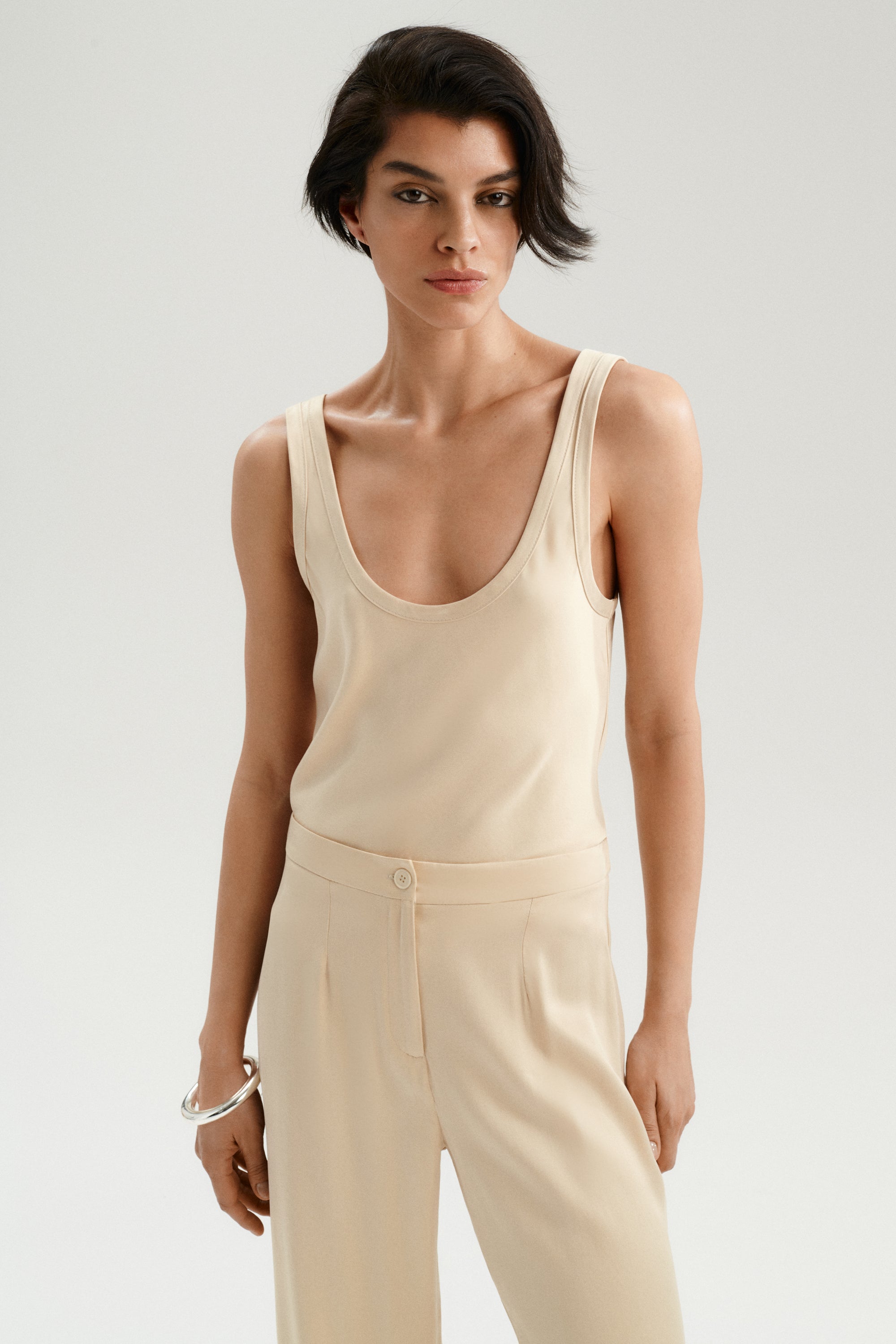 NEIL TOP BEIGE