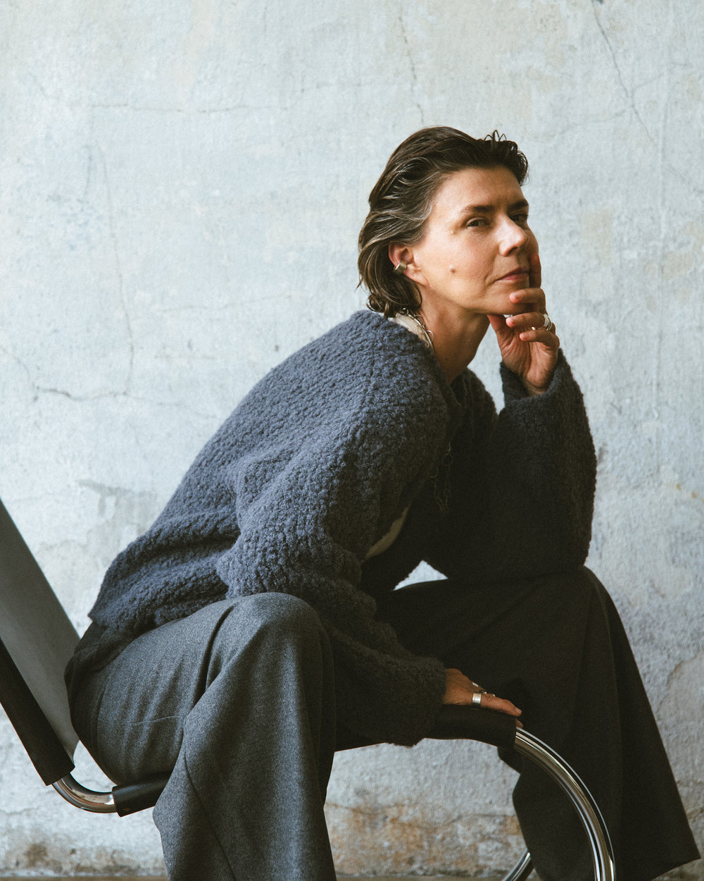 NEUTRA WOOLEN CARDIGAN GRAPHITE