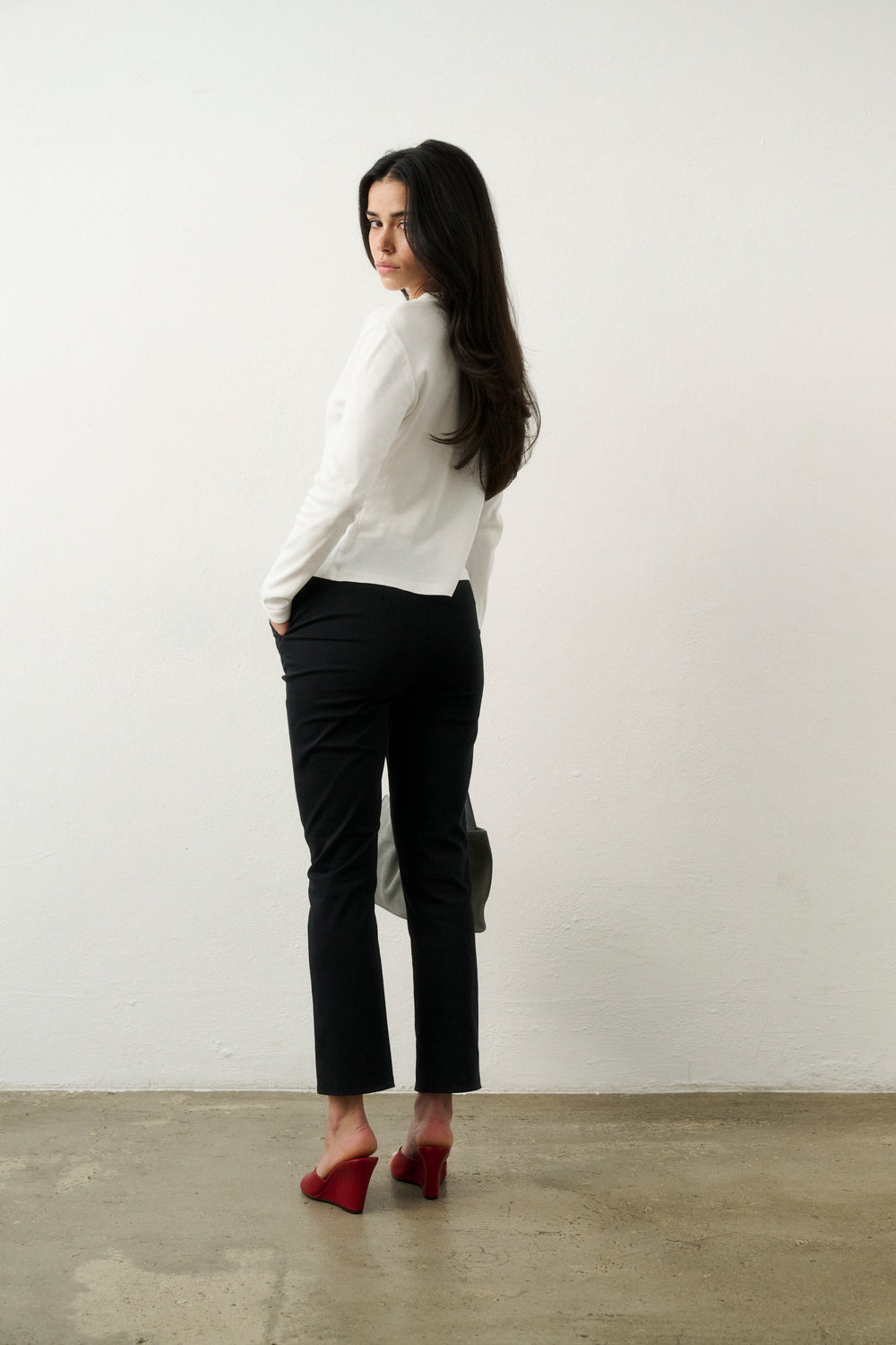 JJ CAPRI PANTS BLACK