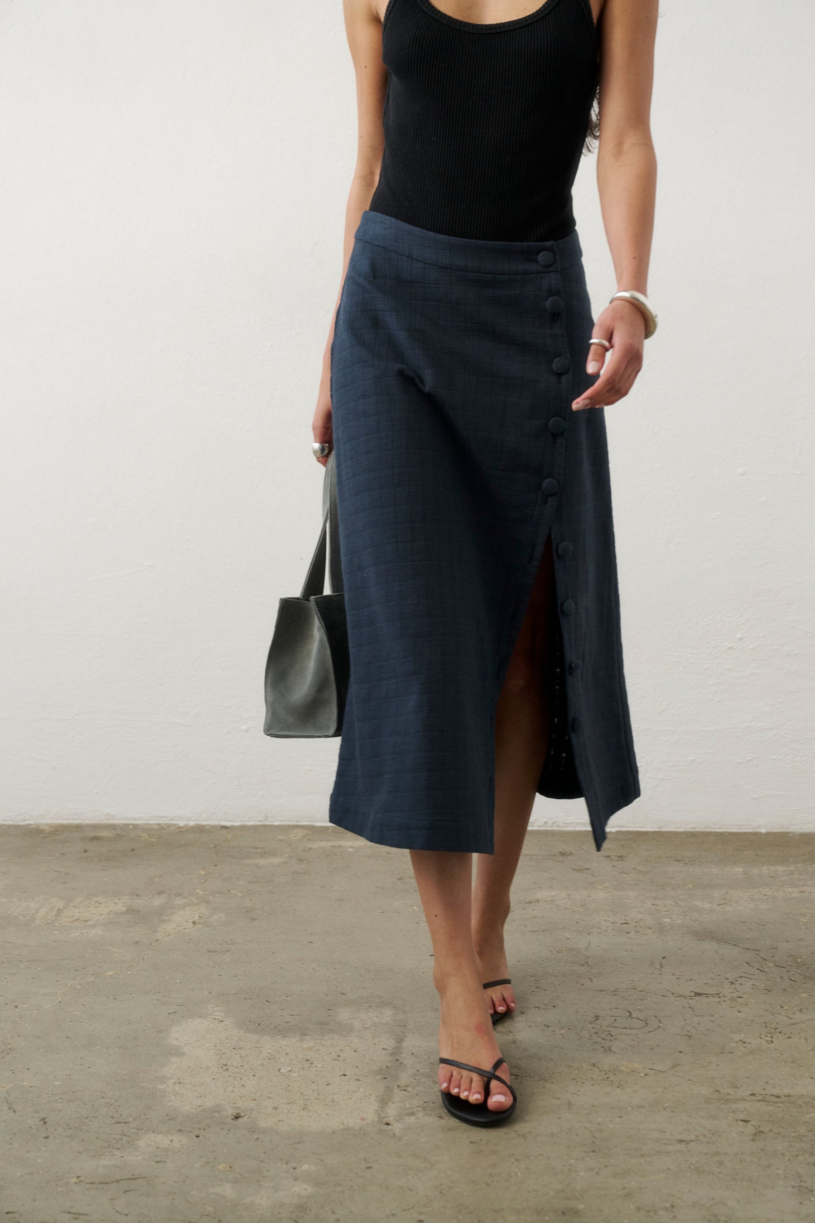 FROM LA MIDI SKIRT GRAPHITE