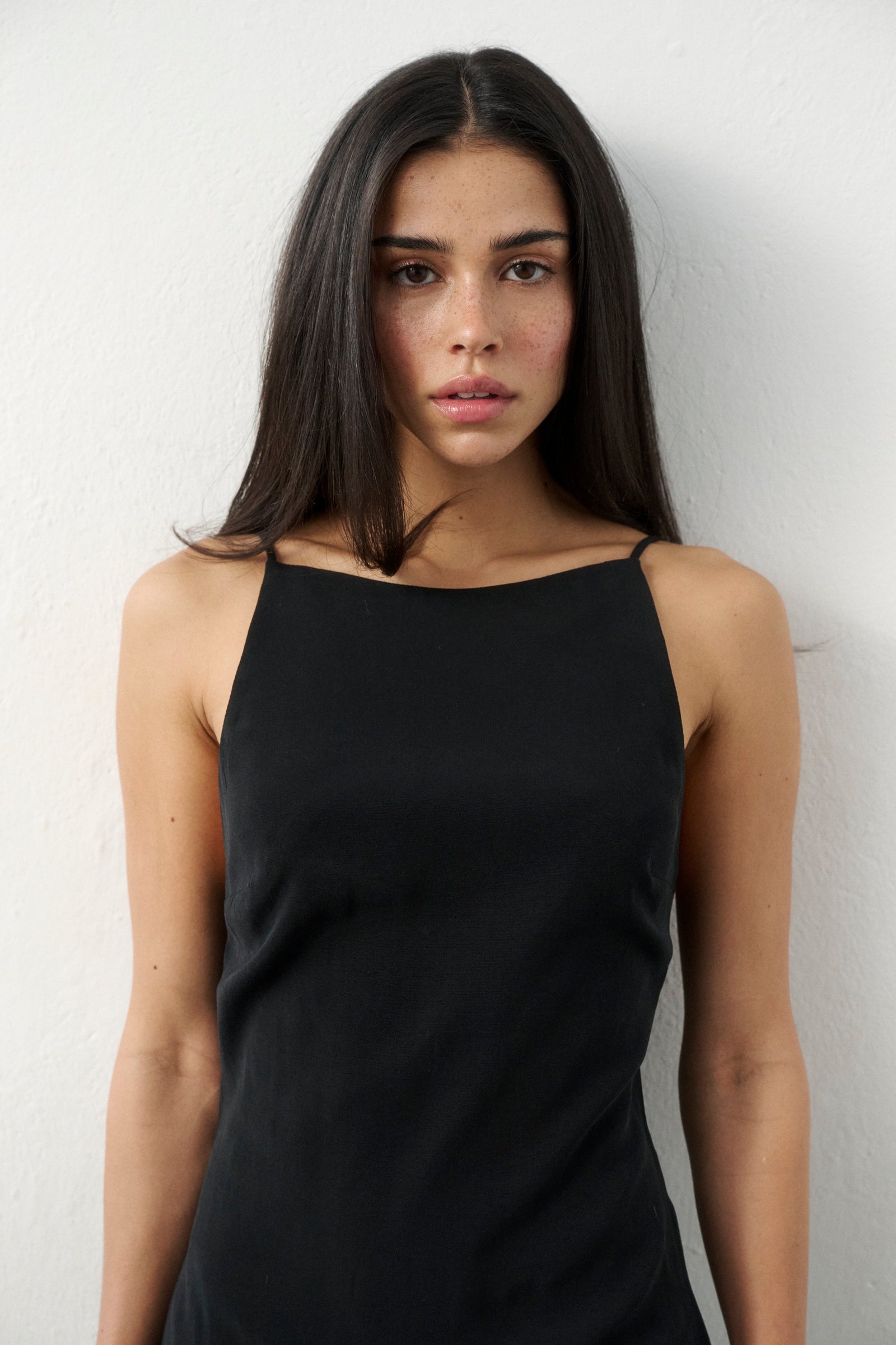 ROBE COURT NOIRE