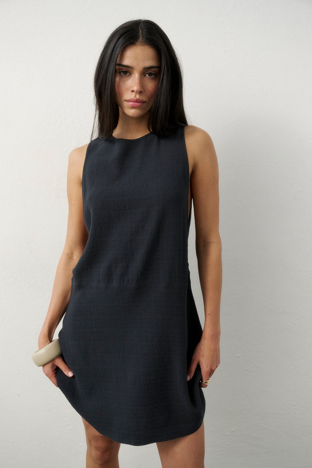 ALMOND DRESS GRAPHITE