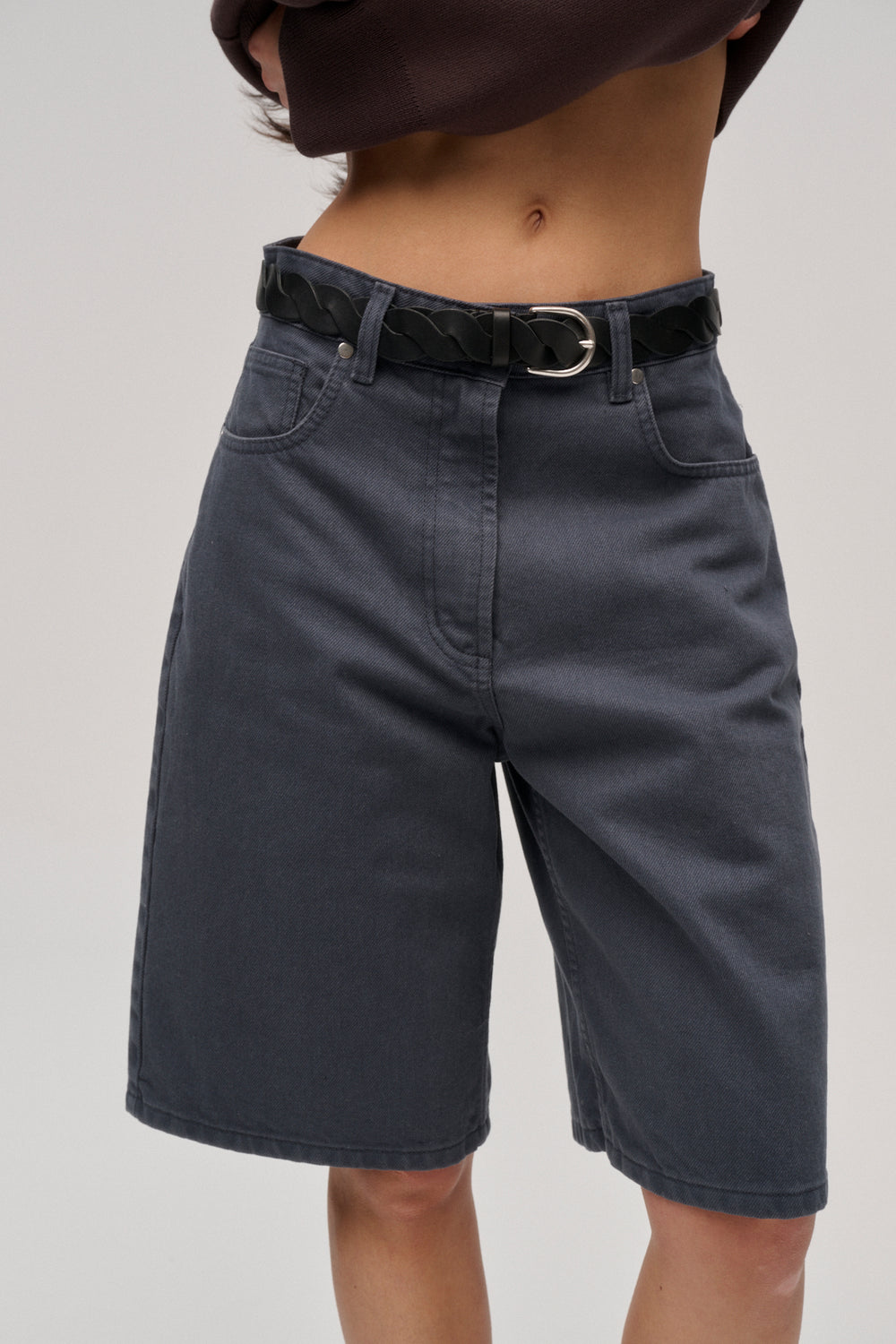 BERMUDY JEANSOWE JUST WIDE GRAPHITE