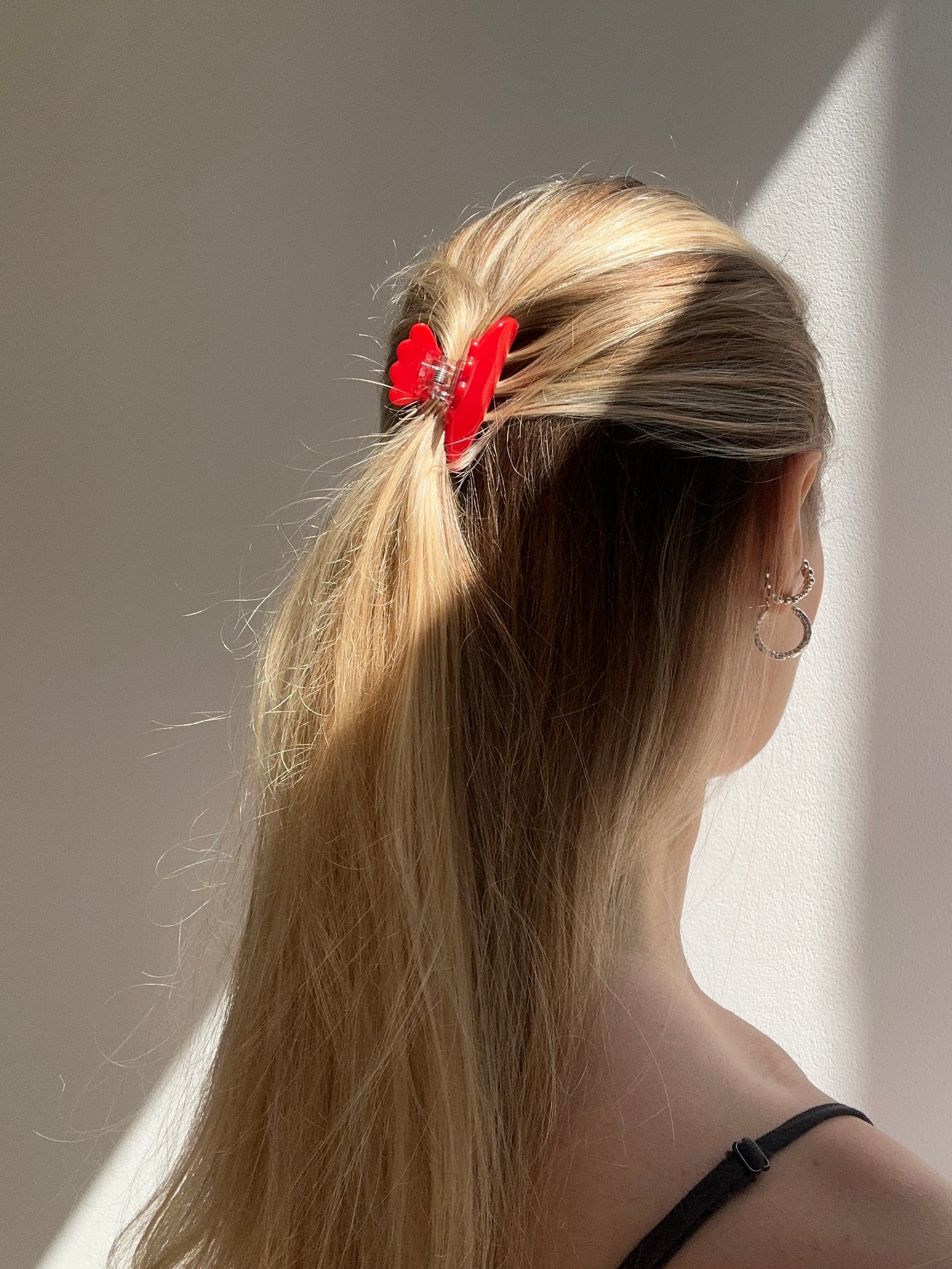 Sui Ava Haarschnalle Helle Mini