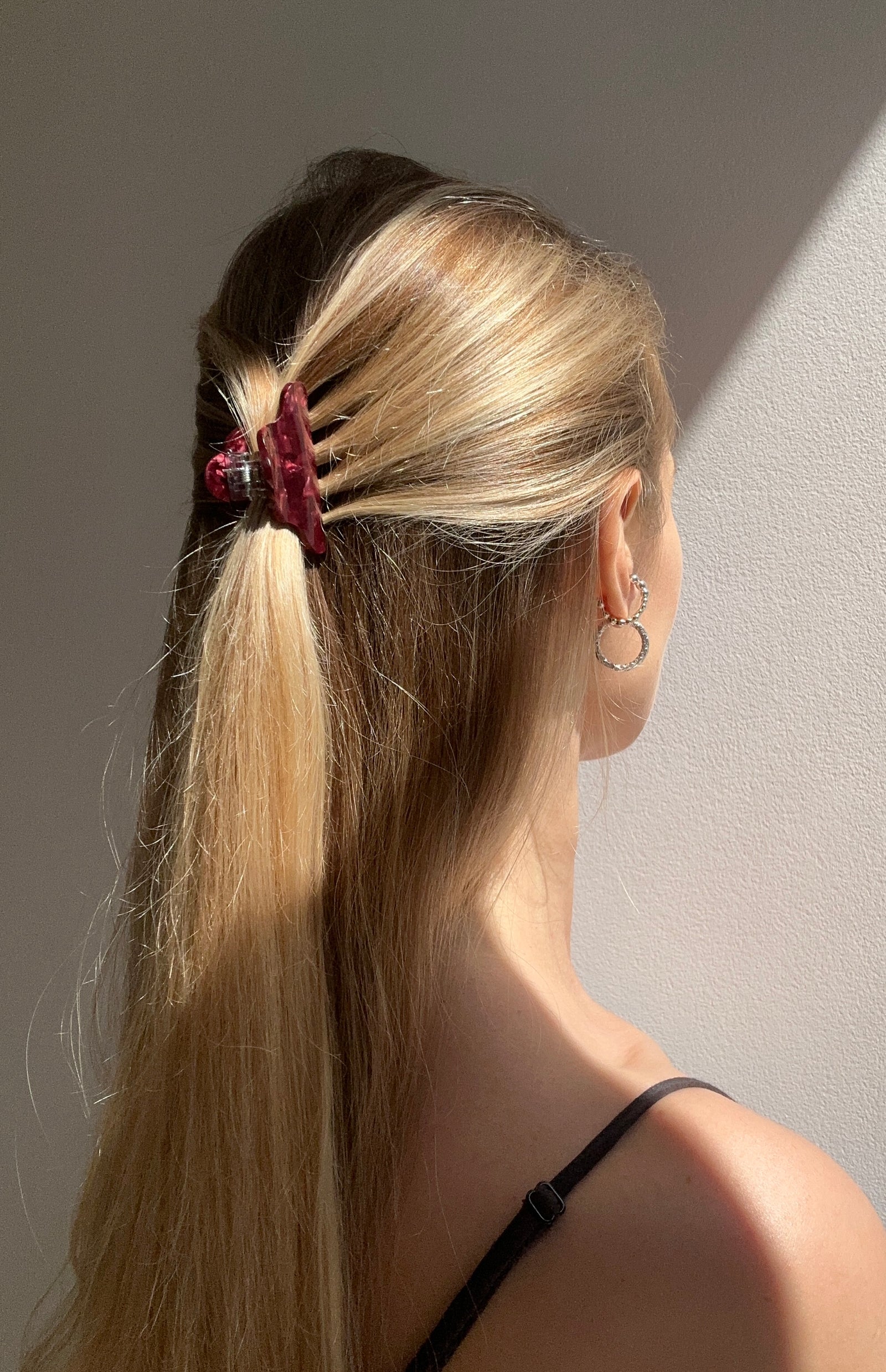 SUI AVA HAIR CLAW 