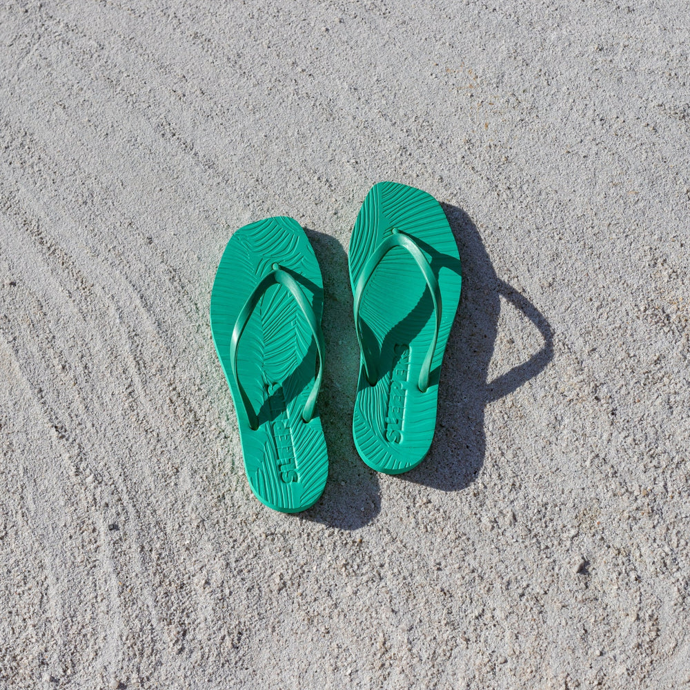 SLEEPERS TAPERED FLIP FLOPS EMERALD GREEN