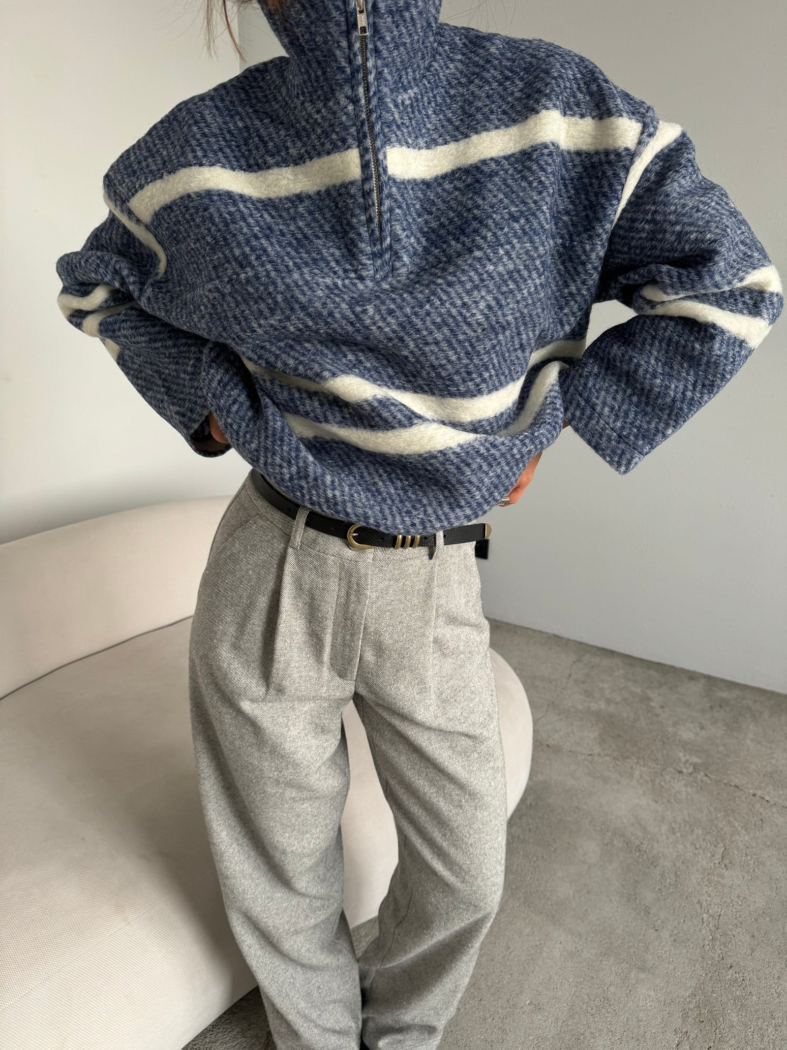 CUDDLY WOOLEN SWEATSHIRT NAVY