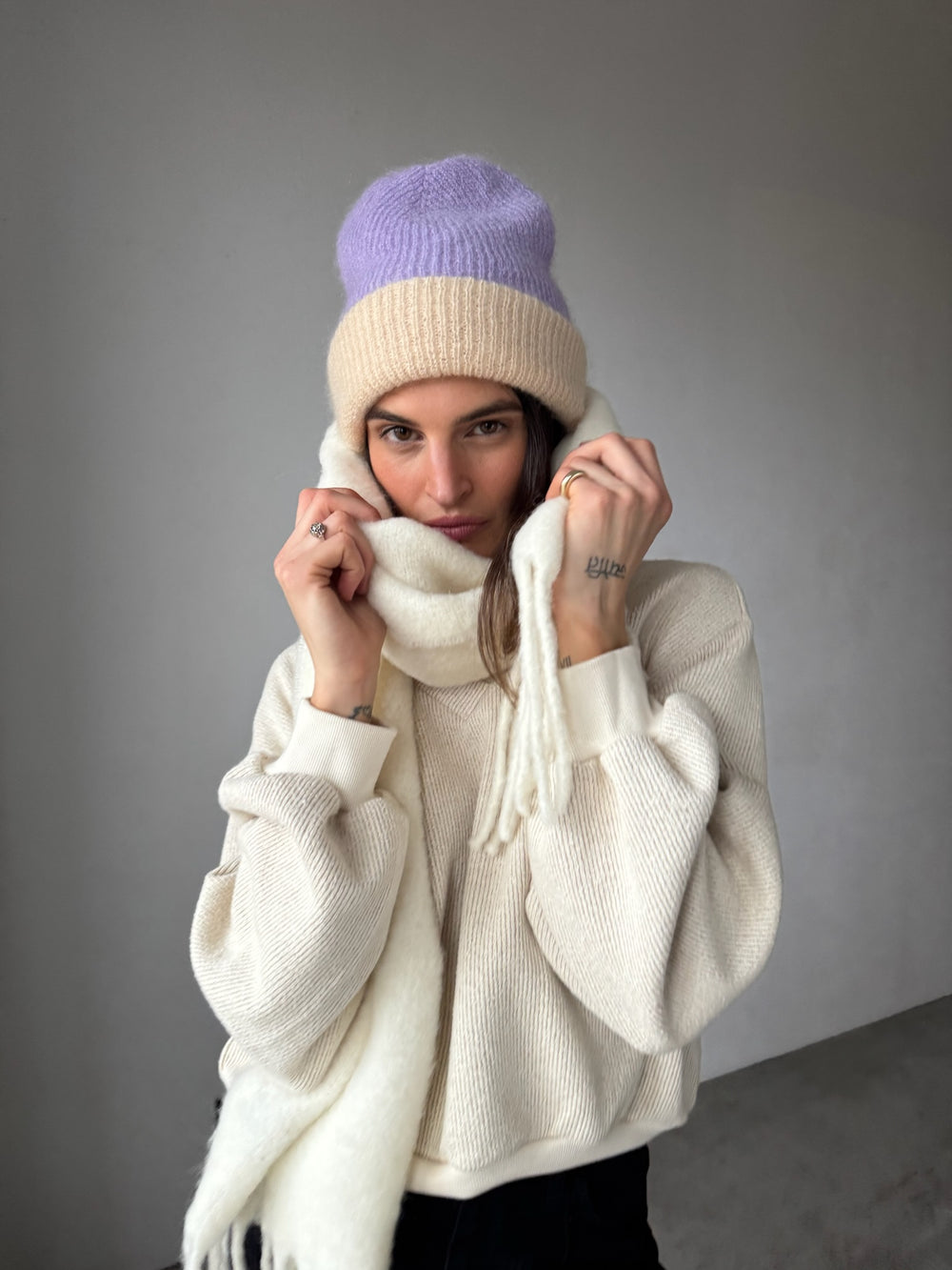 BONNET EN LAINE BICOLORE PIXIE LILA