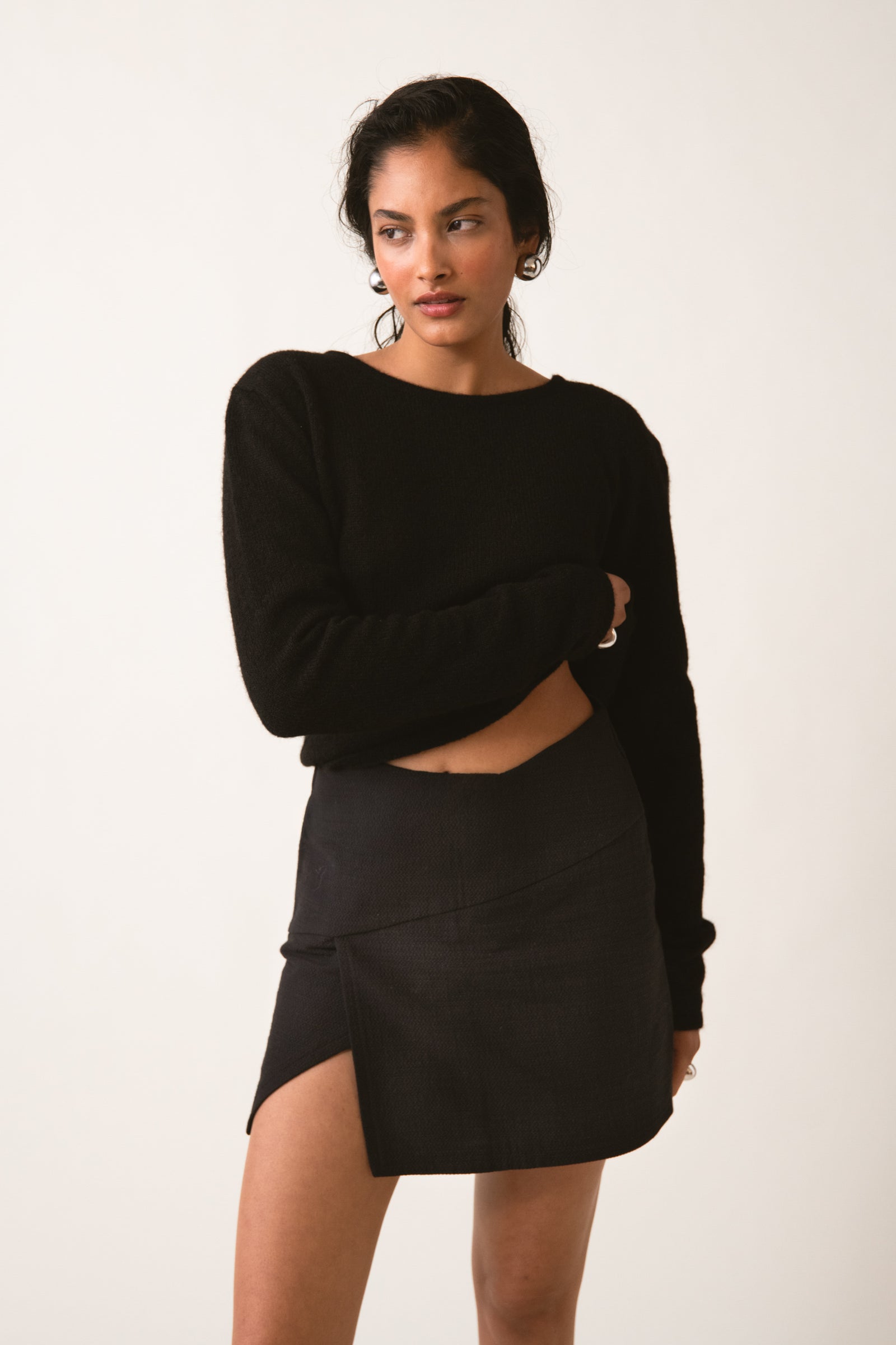 SWETER WEŁNIANY MOON BLACK