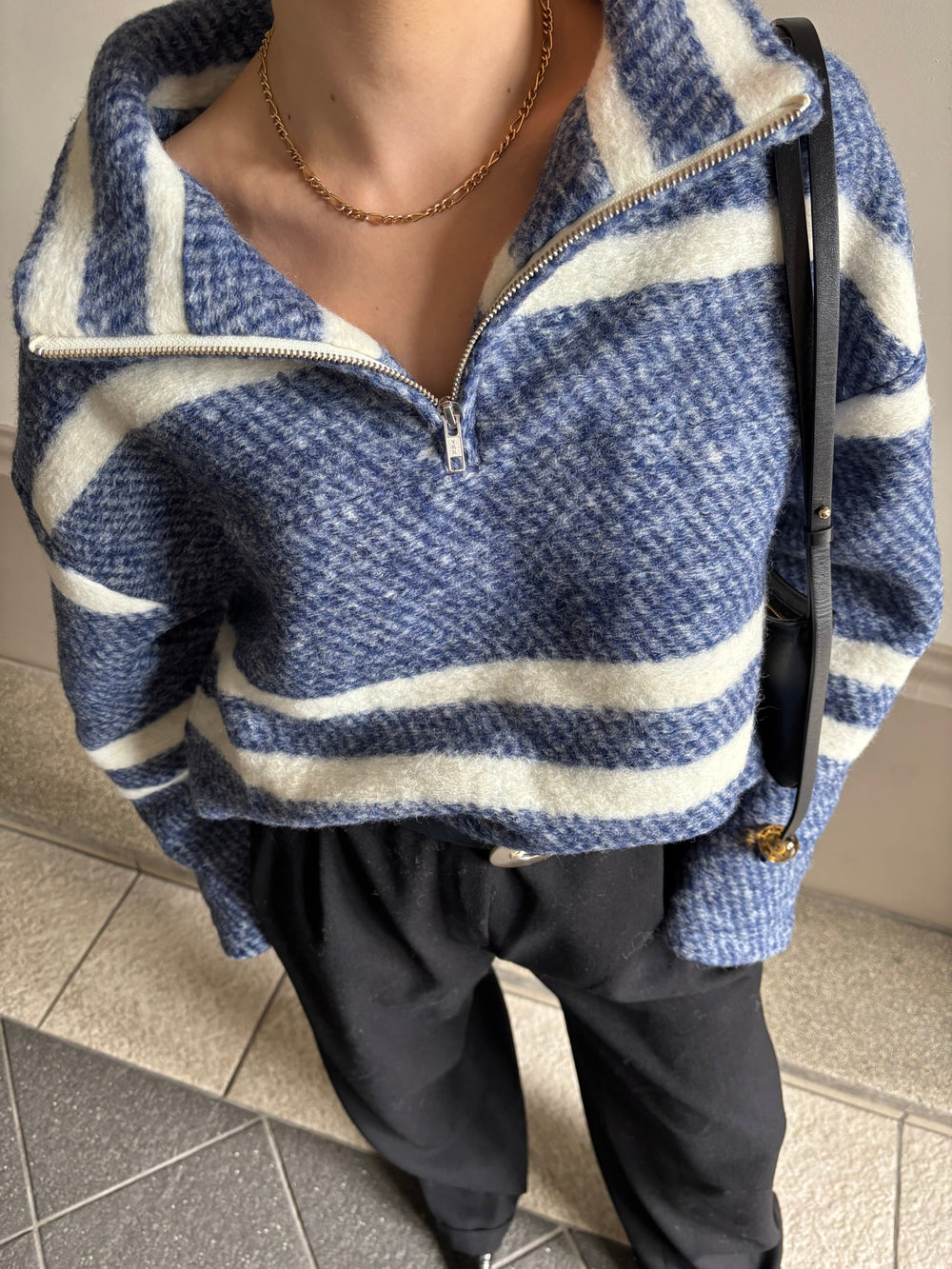 CUDDLY WOOLEN SWEATSHIRT NAVY